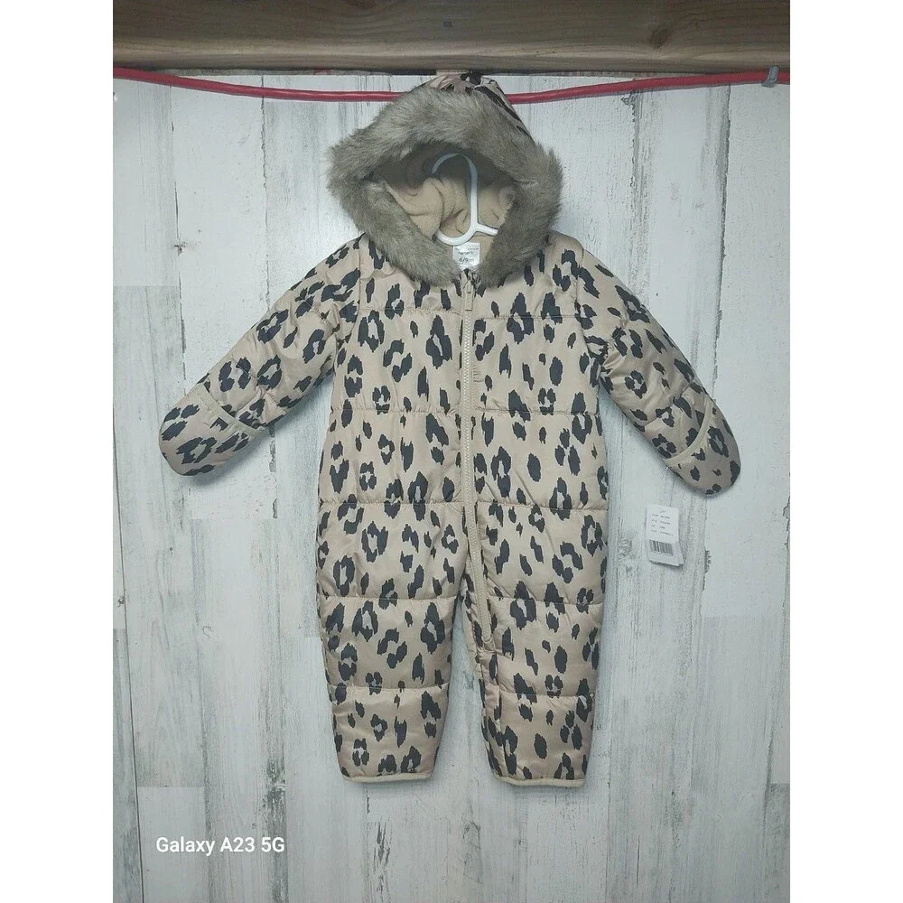 Carters One-piece Leopard Print Winter Suit or Bunting w/Hood 6-9 Months